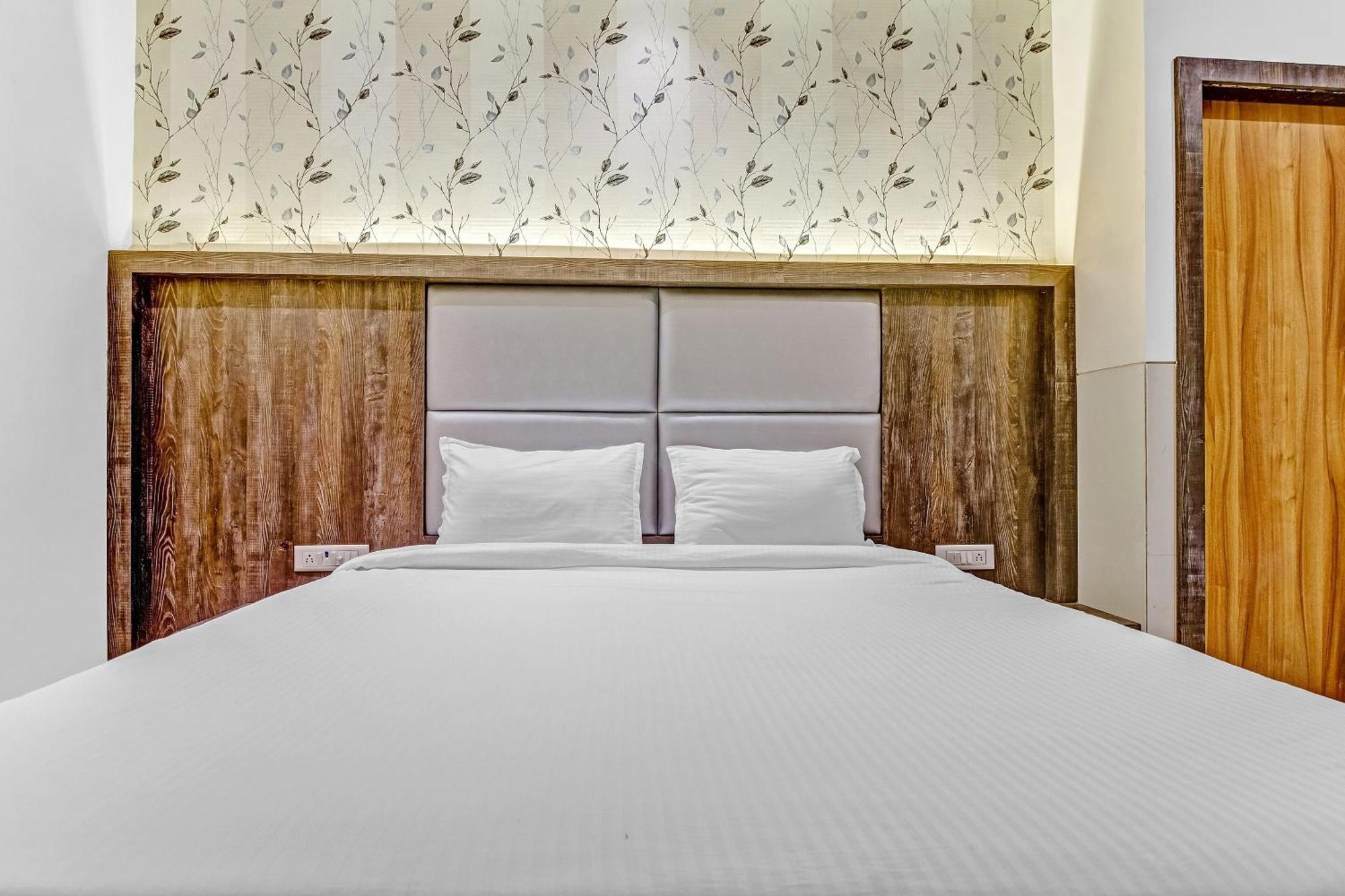 Collection O Shubharambh Lodging And Boarding Dombivli Екстериор снимка